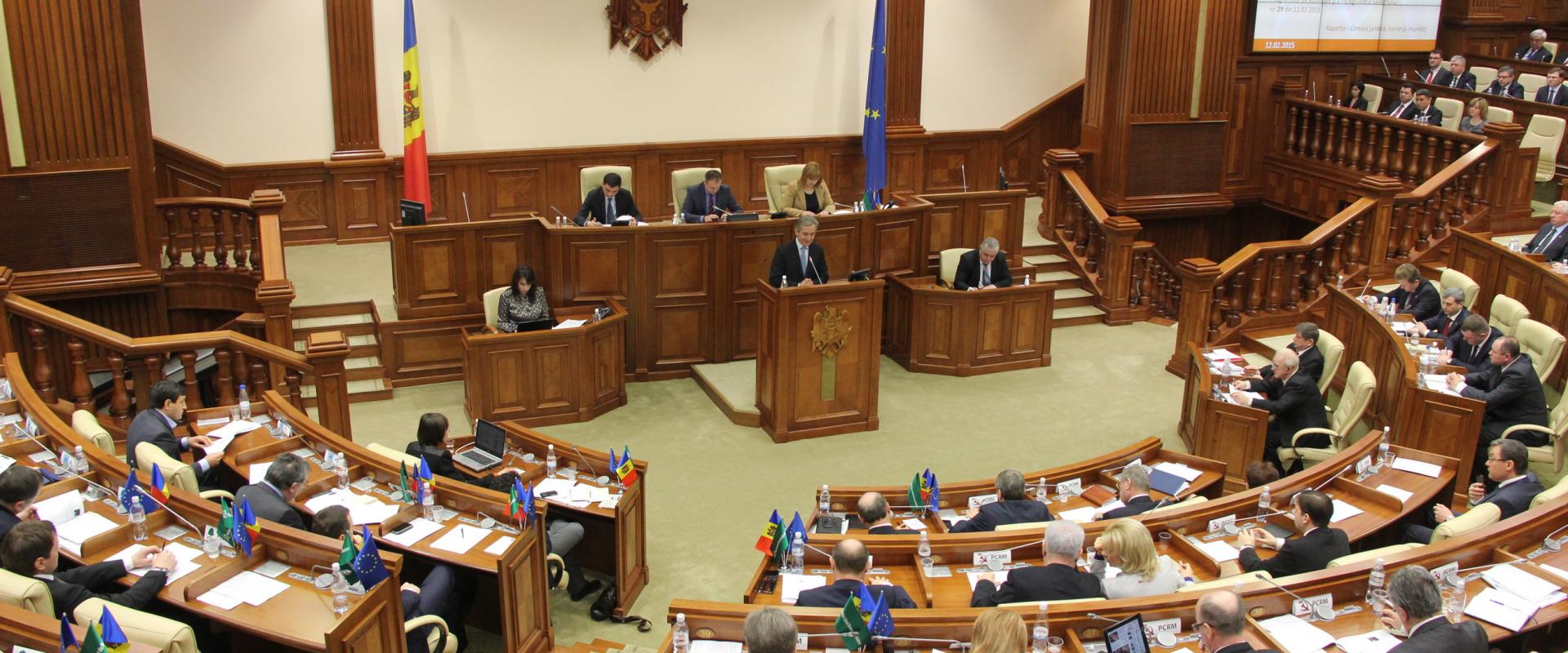 uploads/investigatii/2013/04/05/219(1920,800).jpg