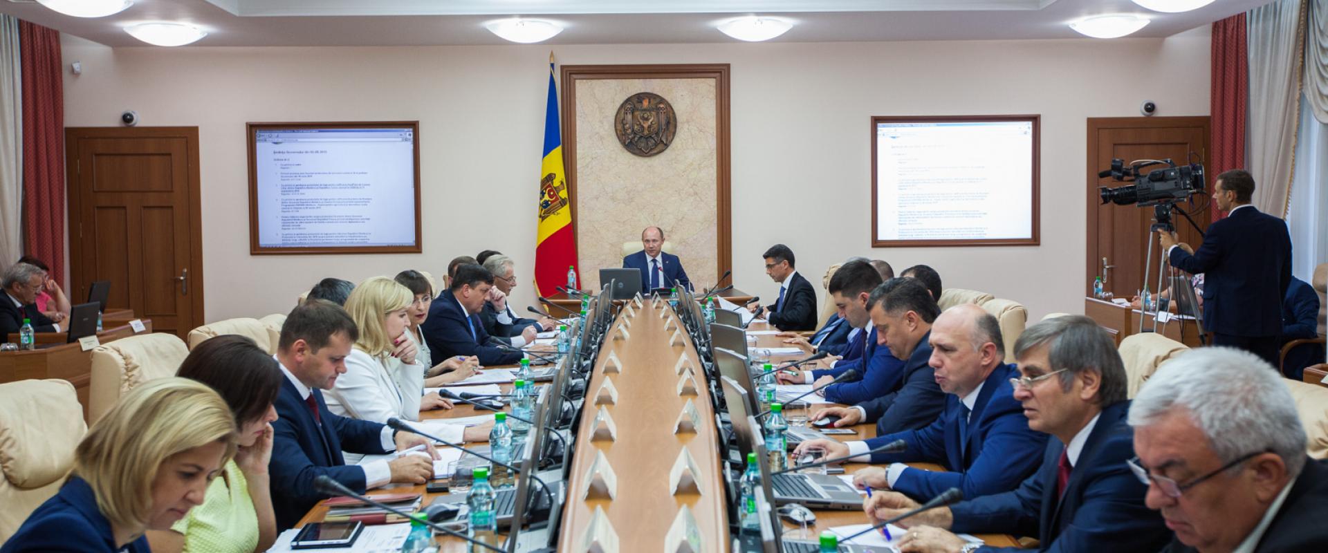 uploads/investigatii/2015/10/07/57(1920,800).jpg
