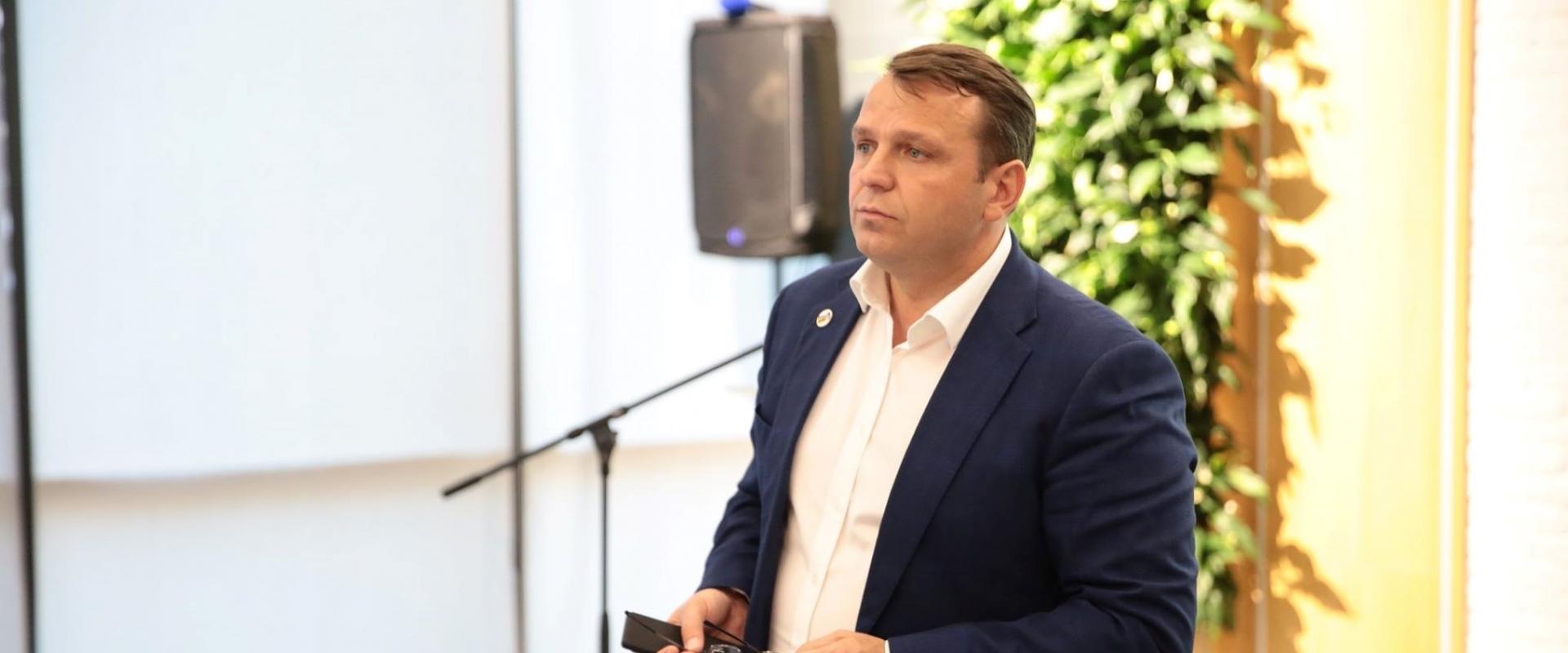 uploads/investigatii/2019/10/08/564(1920,800).jpg