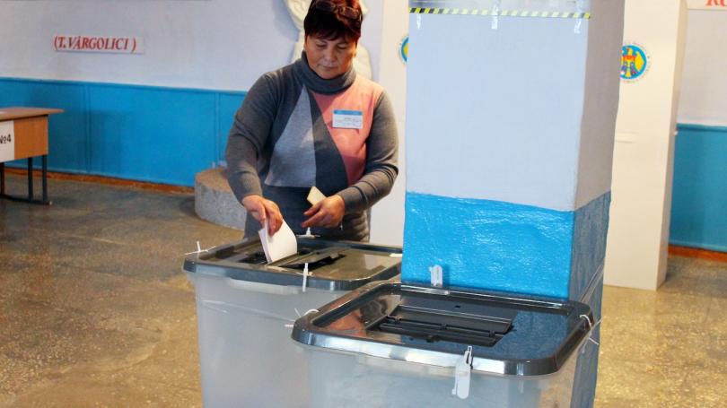 uploads/elections/2016/11/14/78(810,455).jpg