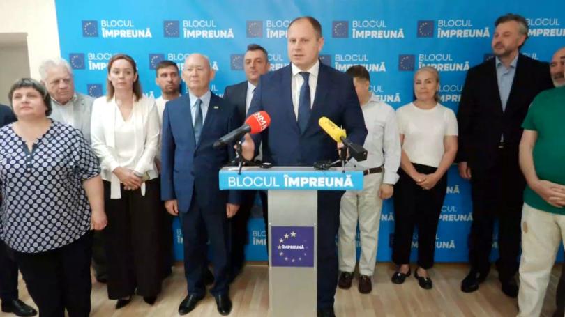 uploads/elections/2025/07/21/605(810,455).jpg
