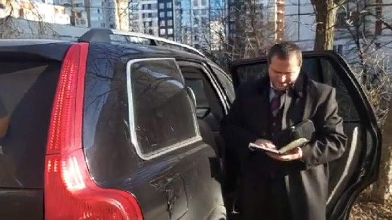VIDEO// Procurorul Viniţchi circulă cu un automobil înmatriculat în Bulgaria